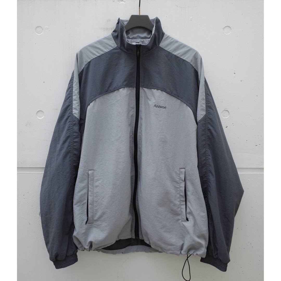 ジャケット/アウターAntwort PANELED NYLON JACKET サイズ2