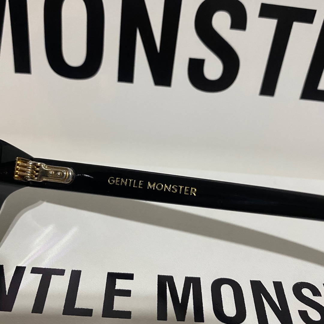 BIGBANG(ビッグバン)のGentle Monster ジェントルモンスター south side  メンズのファッション小物(サングラス/メガネ)の商品写真