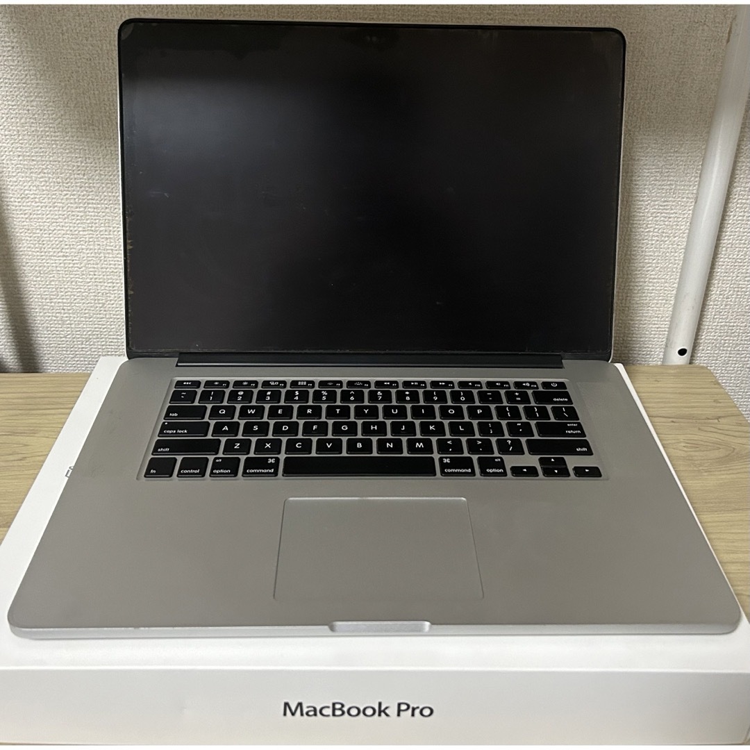15インチMacBook Pro 15 純正付属品付き