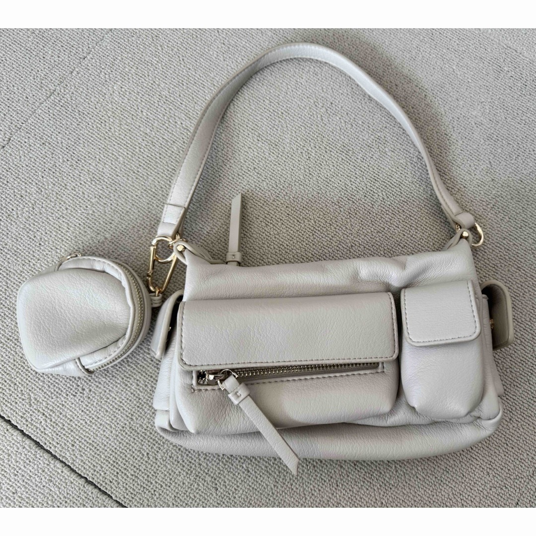 ZARA(ザラ)のzara バッグ レディースのバッグ(ハンドバッグ)の商品写真