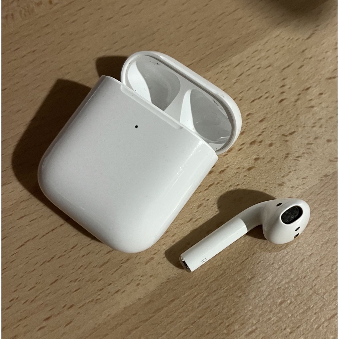 AirPods 第2世代 充電器と両耳のみ