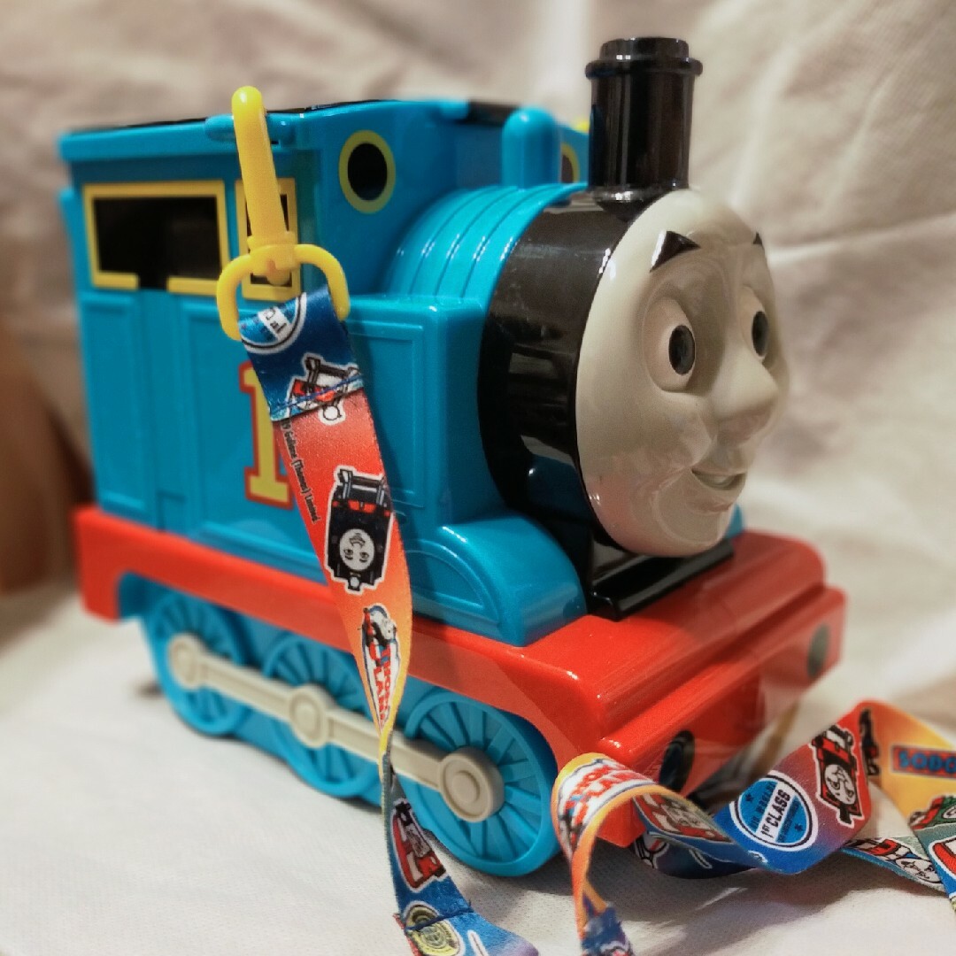 THOMAS(トーマス)の美品　ポップコーンバケット　トーマス　富士急ハイランド　トーマスランド チケットの施設利用券(遊園地/テーマパーク)の商品写真