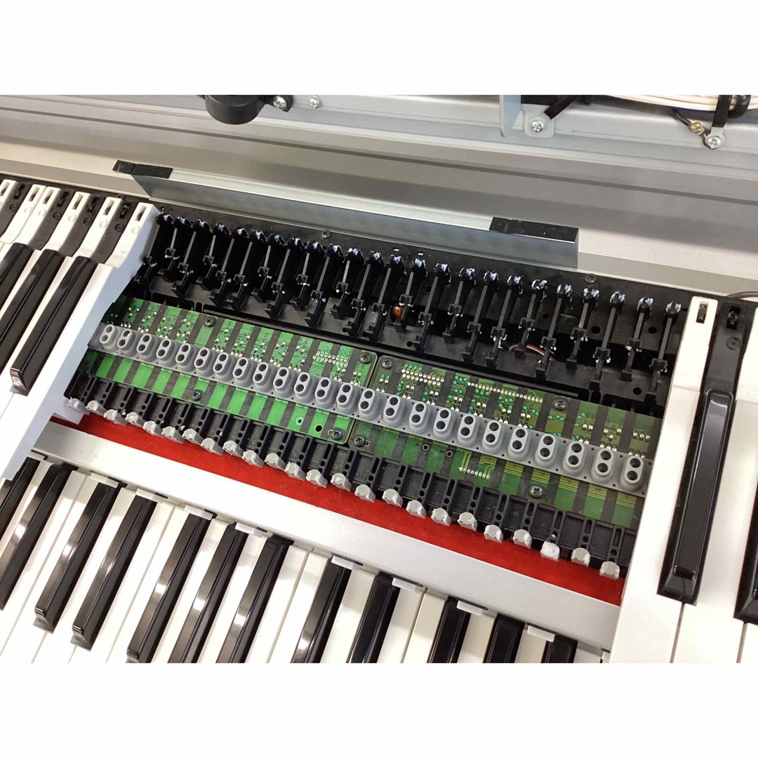 ヤマハ(ヤマハ)のエレクトーン02Cと全く同じに弾けるバイタライズ02C新しい2013年製を02C 楽器の鍵盤楽器(エレクトーン/電子オルガン)の商品写真