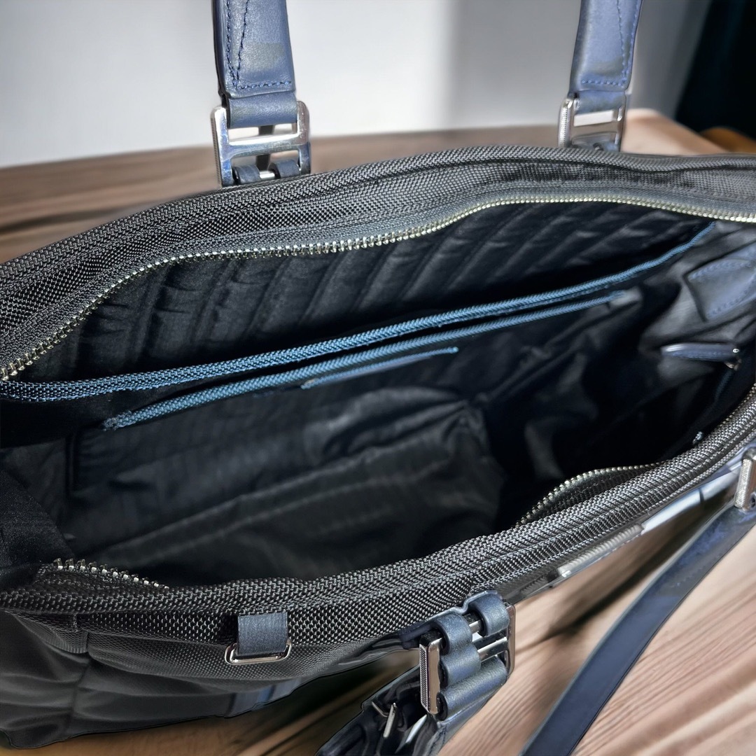 TUMI - 極美品✴︎TUMi トゥミ トートバッグ JARVIS 日本限定 ...