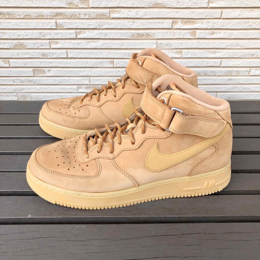 美品★NIKE AIR FORCE 1 MID スニーカー