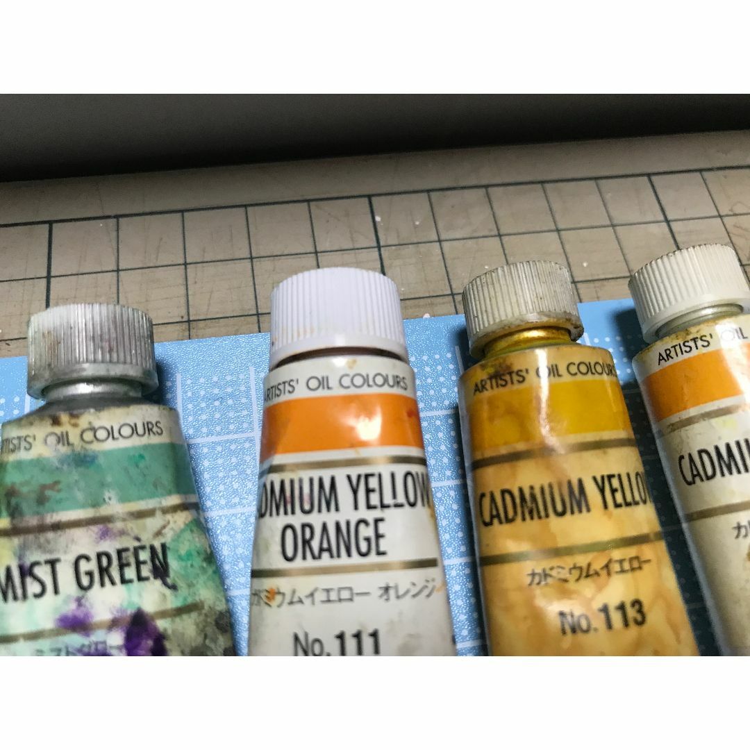 KUSAKABE OIL COLORS  クサカベ 油絵具 23本 エンタメ/ホビーのアート用品(絵の具/ポスターカラー)の商品写真