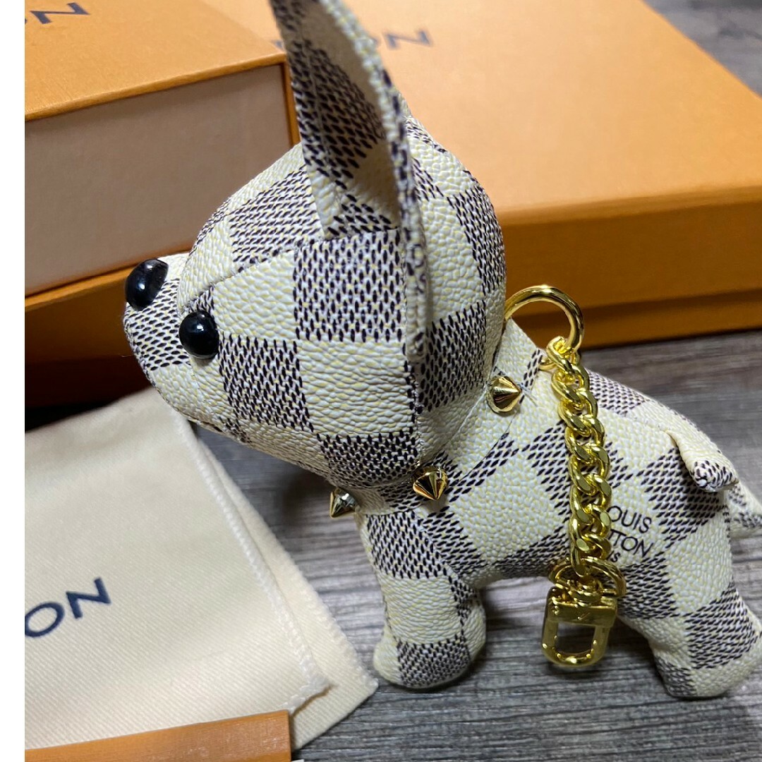 LOUIS VUITTON - ルイヴィトン LOUISVUITTON ヴィトン 犬 キーホルダー ...