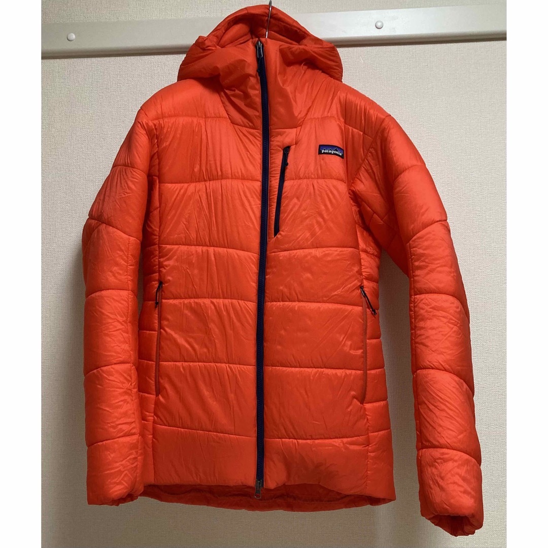 patagonia パタゴニア　ハイパーパフフーディ S 黒