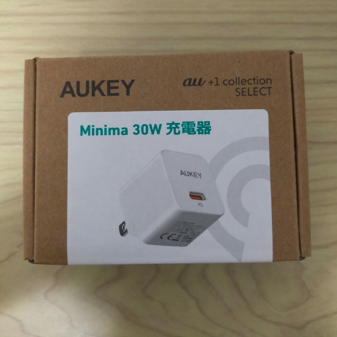 AUKEY Minima 30W スマホ/家電/カメラのスマートフォン/携帯電話(バッテリー/充電器)の商品写真