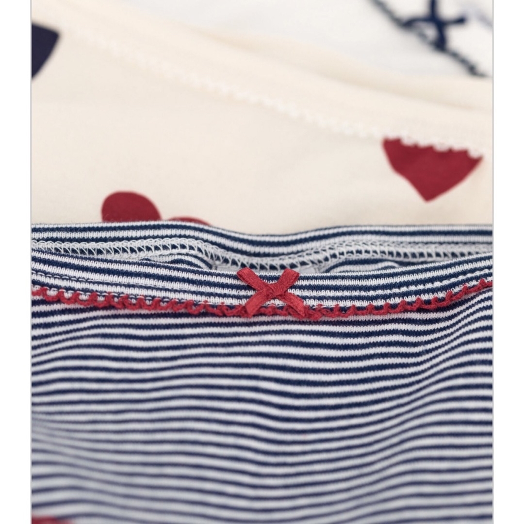 PETIT BATEAU(プチバトー)の専用　プチバトー　新品ショーツ10ans/140cm ×2セット キッズ/ベビー/マタニティのキッズ服女の子用(90cm~)(下着)の商品写真