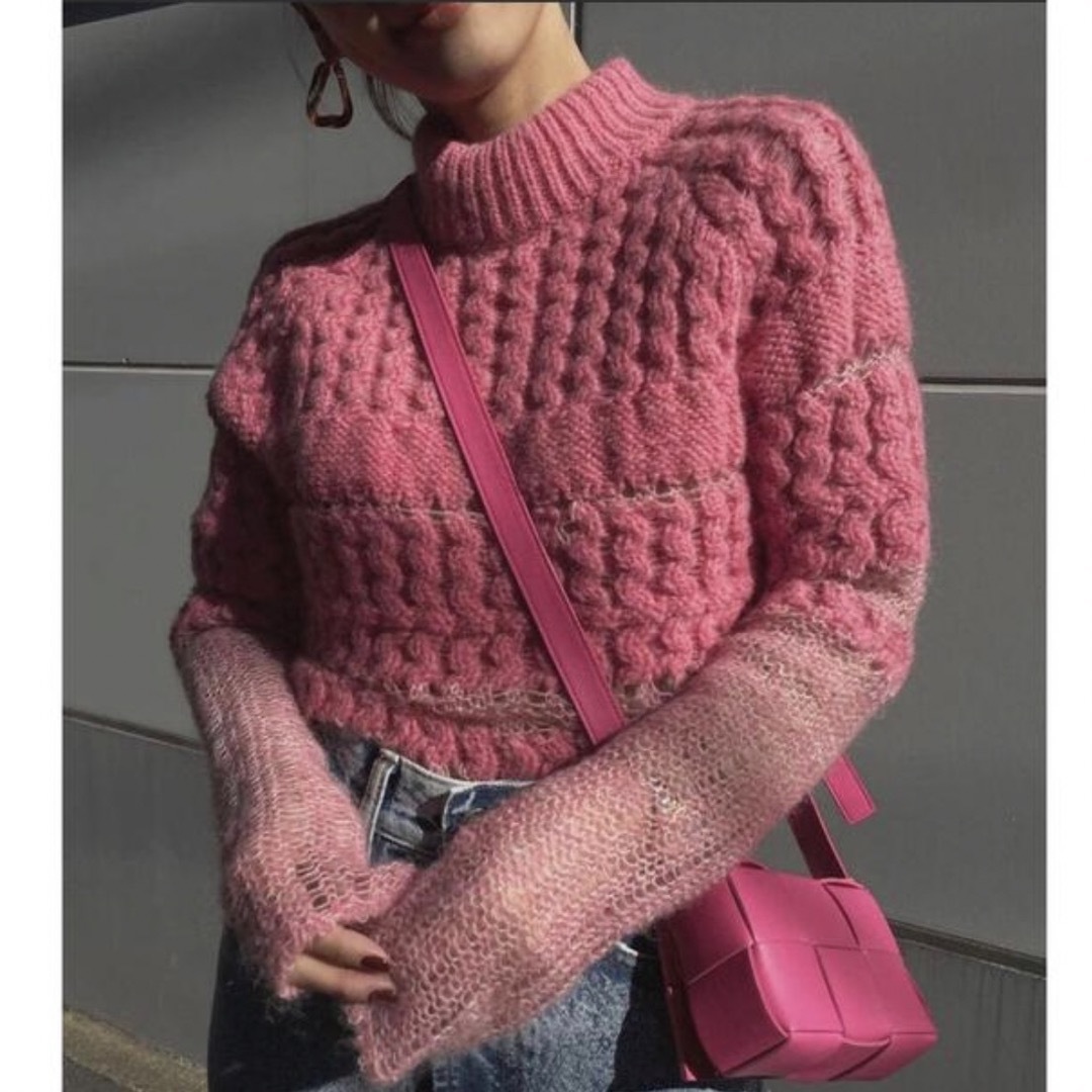 Ameri VINTAGE(アメリヴィンテージ)のBUMPY SHEER DOCKING KNIT  レディースのトップス(ニット/セーター)の商品写真