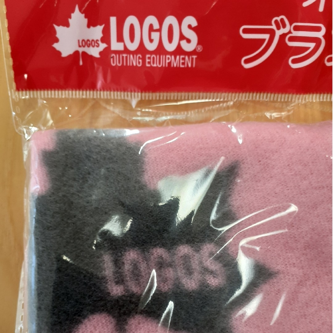 LOGOS(ロゴス)のコカコーラ×ロゴス　オリジナル　ブランケット　ピンク　【非売品】 エンタメ/ホビーのコレクション(ノベルティグッズ)の商品写真