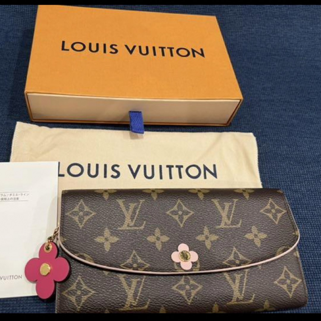 ルイヴィトン　ポルトフォイユ エミリー　長財布　花　LOUIS VUITTON