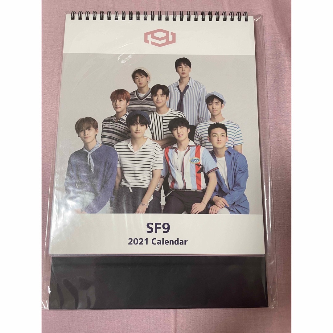 SF9 公式カレンダー 2021 日本 エンタメ/ホビーのCD(K-POP/アジア)の商品写真