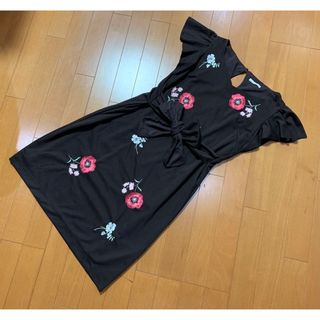 ウィルセレクション(WILLSELECTION)の美品☆ ウィルセレクションのお花刺繍カットソーワンピース(ひざ丈ワンピース)