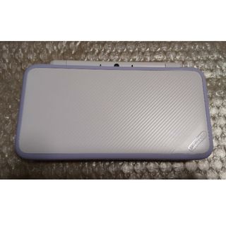 ニンテンドー2DS(ニンテンドー2DS)の任天堂Newニンテンドー2DS LLホワイト×ラベンダー本体と充電用アダプタ(携帯用ゲーム機本体)