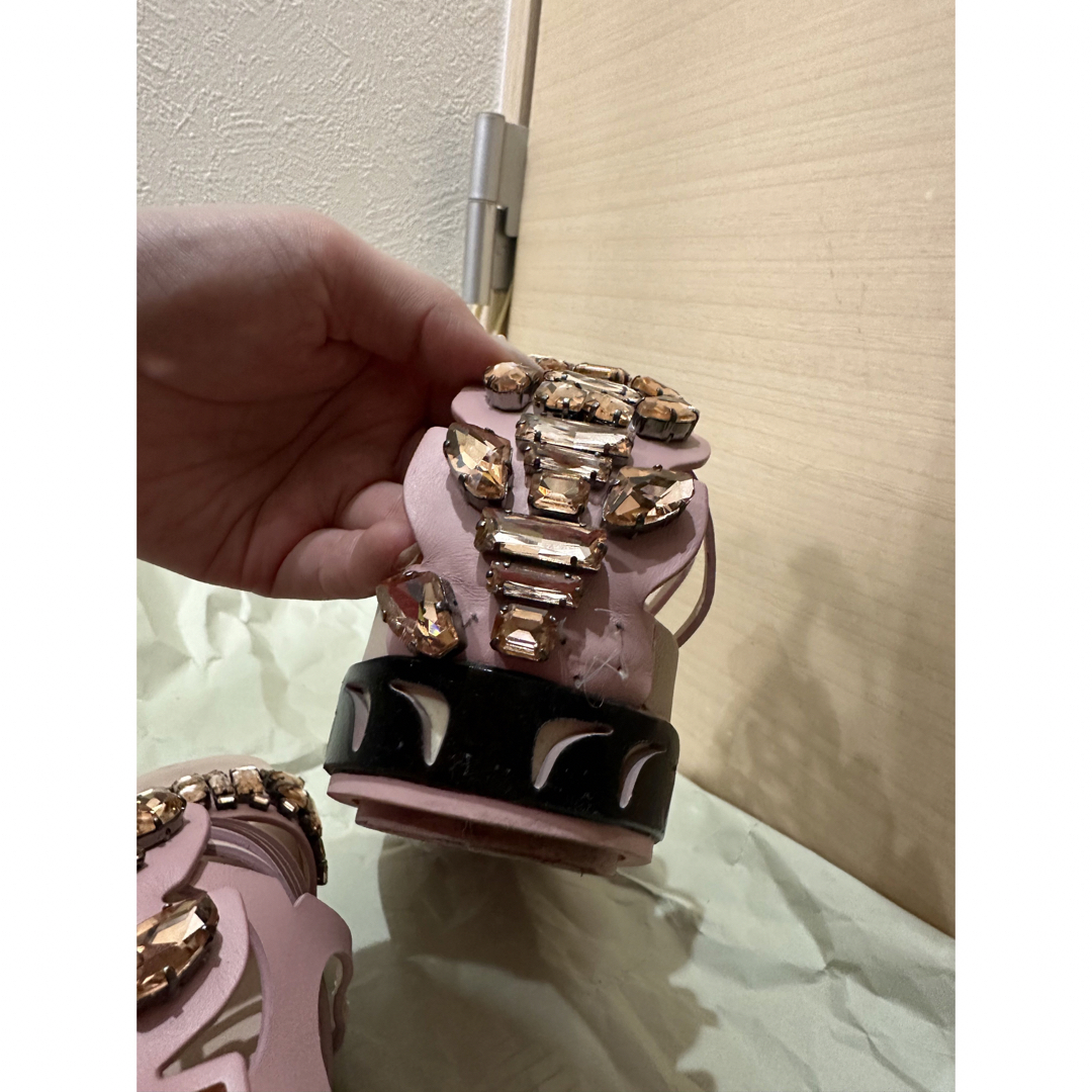 FENDI - FENDI ピンクビジューサンダルの通販 by ☆家族で大量出品中