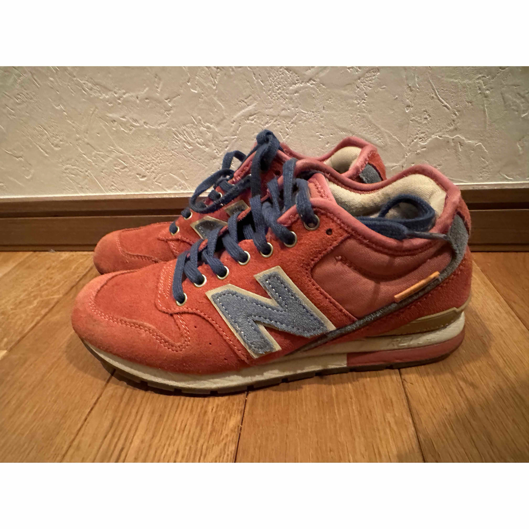 ニューバランス　new balance　赤スエード