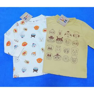 アンパンマン(アンパンマン)の新品　90cm　アンパンマン　それいけ！ミニ裏毛トレーナー2枚セット　m×i(Tシャツ/カットソー)