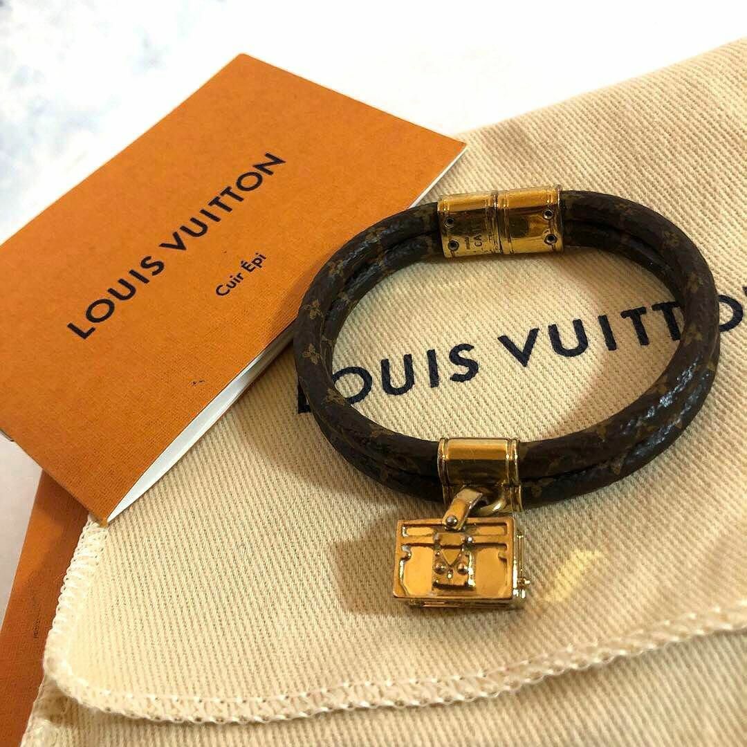 LOUIS VUITTON モノグラムレザーバングル