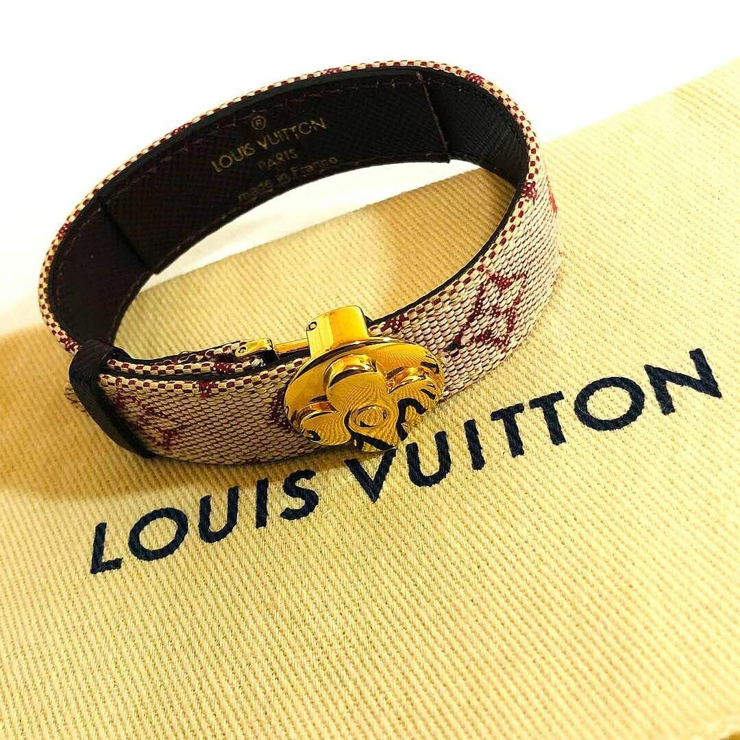 アクセサリーLOUIS VUITTON ミニグッドラックブレス ブレスレット バングル