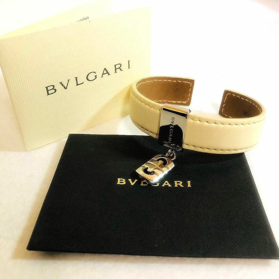 BVLGARI(ブルガリ)のBVLGARI パレンテシ レザーバングル ブレスレット レディースのアクセサリー(ブレスレット/バングル)の商品写真