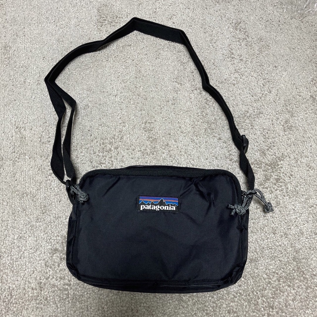 patagonia - 新品 パタゴニア ショルダーポーチ ブラックの通販 by