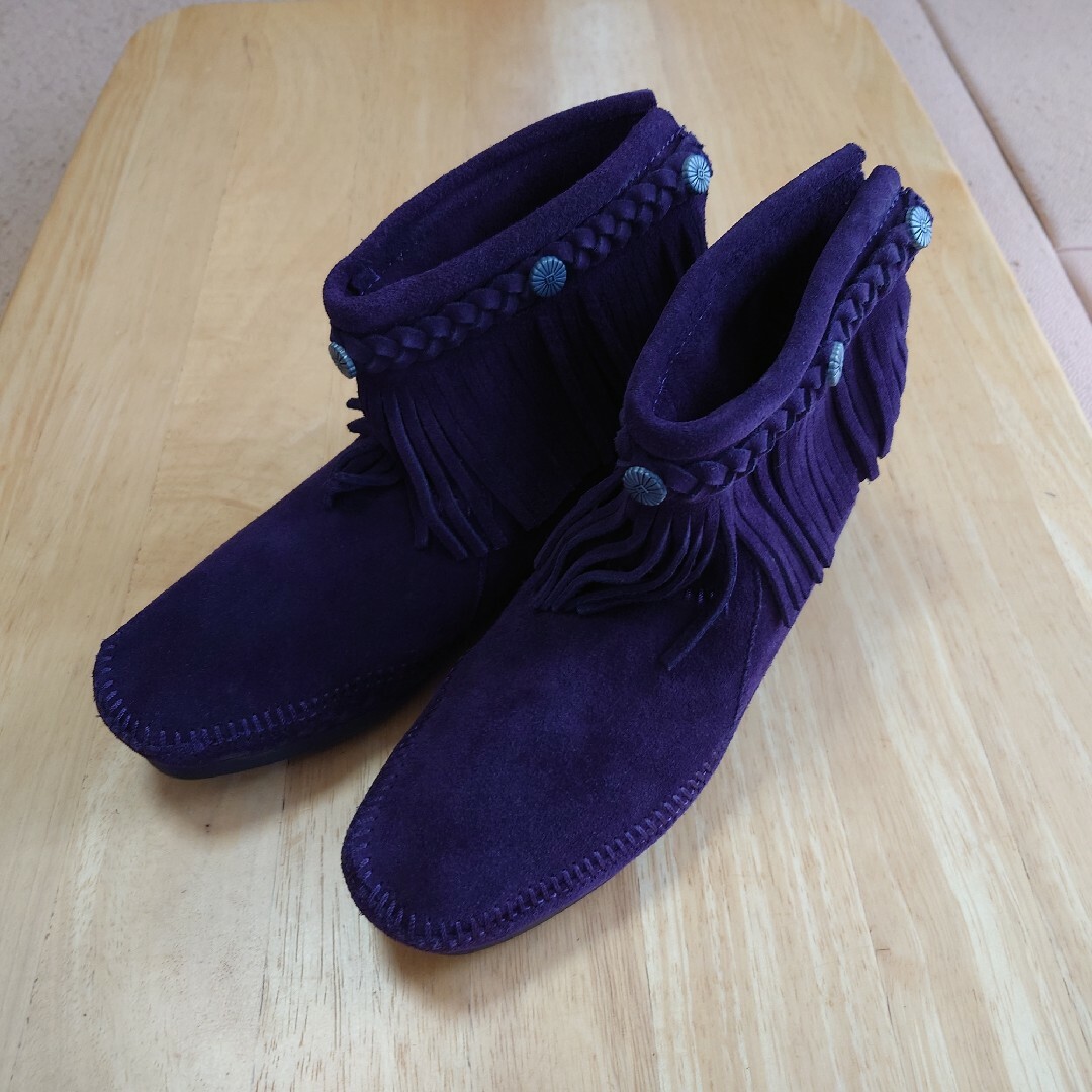 Minnetonka(ミネトンカ)のミネトンカブーツ・サイズ7 PURPLE レディースの靴/シューズ(ブーツ)の商品写真