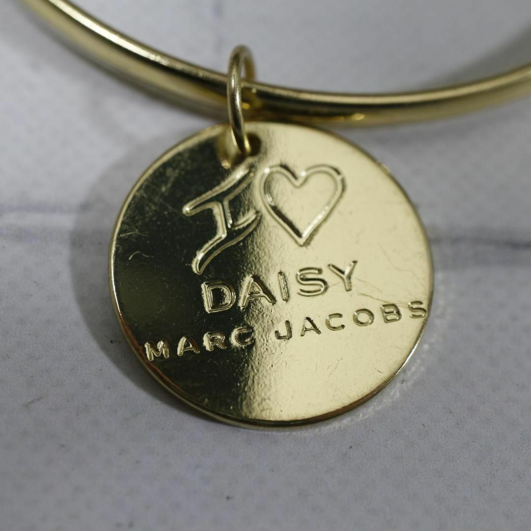 MARC JACOBS(マークジェイコブス)の【匿名配送】マーク ジェイコブス バングル ブレスレット ゴールド デイジー 2 レディースのアクセサリー(ブレスレット/バングル)の商品写真