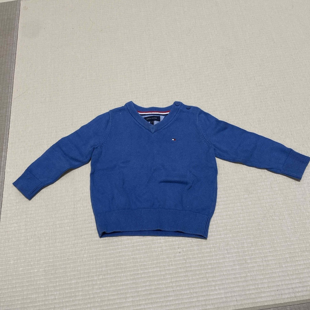 TOMMY HILFIGER(トミーヒルフィガー)のトミー　ニット キッズ/ベビー/マタニティのベビー服(~85cm)(ニット/セーター)の商品写真