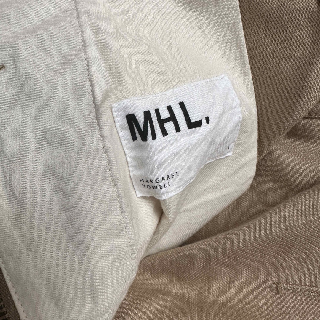 MHL.(エムエイチエル)のMHL. チノパン　新品　meruhana様専用 レディースのパンツ(チノパン)の商品写真