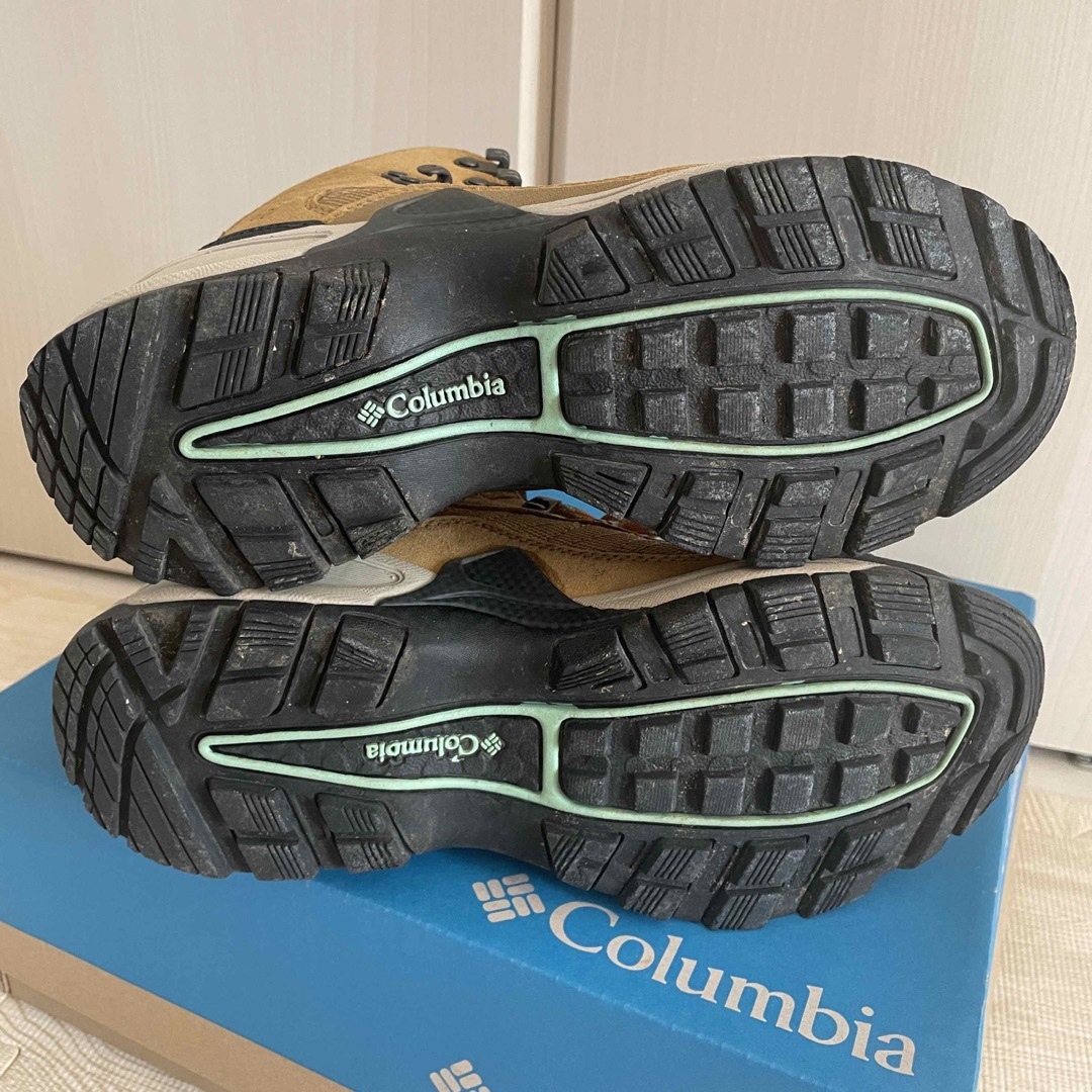 Columbia(コロンビア)のコロンビア　トレッキングシューズ　Madruga Peak5 23.5㎝ スポーツ/アウトドアのアウトドア(登山用品)の商品写真