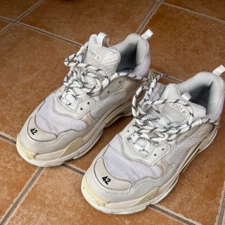 バレンシアガ(Balenciaga)のバレンシア　triple s トリプルエス  オールホワイト　スニーカー(スニーカー)