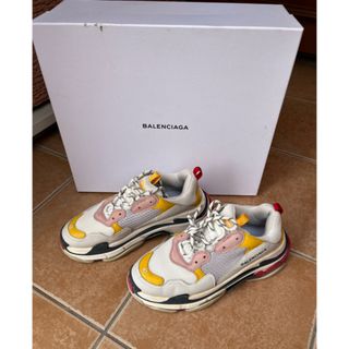 バレンシアガ(Balenciaga)のバレンシアガ　triple s トリプルエス スニーカー　(スニーカー)