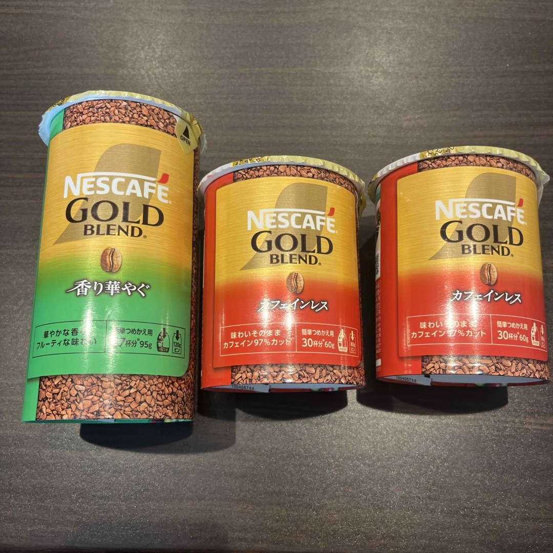 Nestle(ネスレ)の【新品・未開封】 NESCAFE GOLD BLEND 3本セット 食品/飲料/酒の飲料(コーヒー)の商品写真