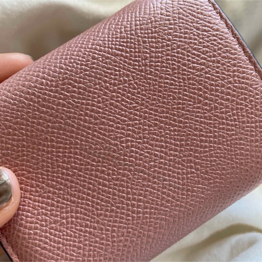 Dior(ディオール)のDior SADDLE コンパクト ウォレットグレインドカーフスキン レディースのファッション小物(財布)の商品写真