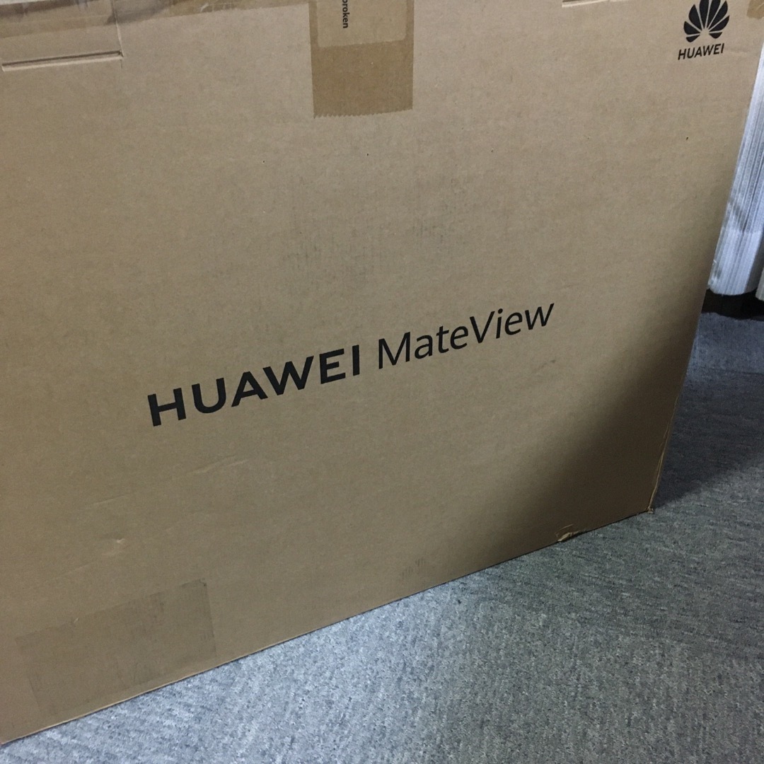 HUAWEI(ファーウェイ)のHuawei Mateview 28.2 4K+ モニター ワイヤレスモデル スマホ/家電/カメラのPC/タブレット(ディスプレイ)の商品写真