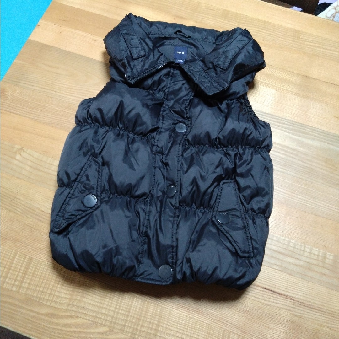 GAP Kids(ギャップキッズ)のGapKidsダウンベスト140 キッズ/ベビー/マタニティのキッズ服女の子用(90cm~)(ジャケット/上着)の商品写真