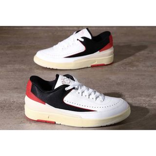 ジョーダン(Jordan Brand（NIKE）)のNike WMNS Air Jordan 2  low black stain(スニーカー)