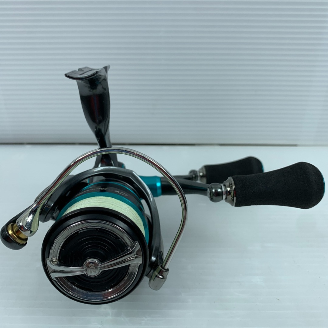 DAIWA(ダイワ)のττDAIWA ダイワ スピニングリール  21エメラルダスエア FC LT2500S-DH 3087585 スポーツ/アウトドアのフィッシング(リール)の商品写真