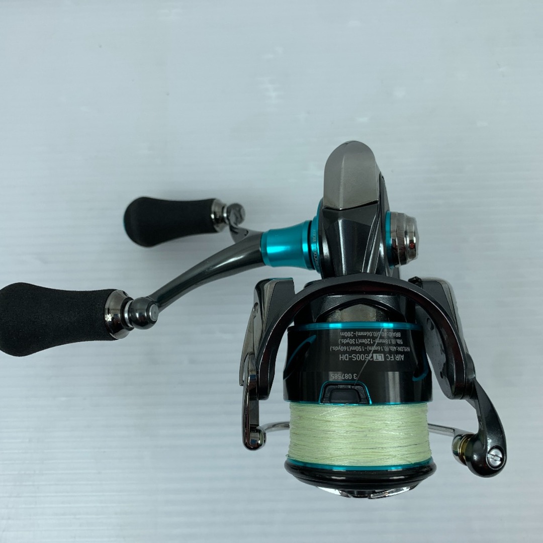 DAIWA(ダイワ)のττDAIWA ダイワ スピニングリール  21エメラルダスエア FC LT2500S-DH 3087585 スポーツ/アウトドアのフィッシング(リール)の商品写真