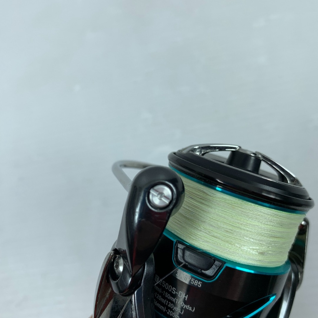 DAIWA(ダイワ)のττDAIWA ダイワ スピニングリール  21エメラルダスエア FC LT2500S-DH 3087585 スポーツ/アウトドアのフィッシング(リール)の商品写真