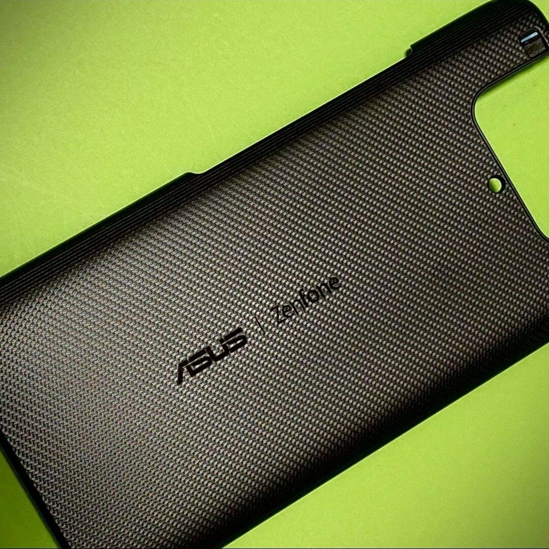 ASUS(エイスース)のZenfone 7 ( Pro ）・ZenFone 8 Flipハードケース スマホ/家電/カメラのスマホアクセサリー(モバイルケース/カバー)の商品写真