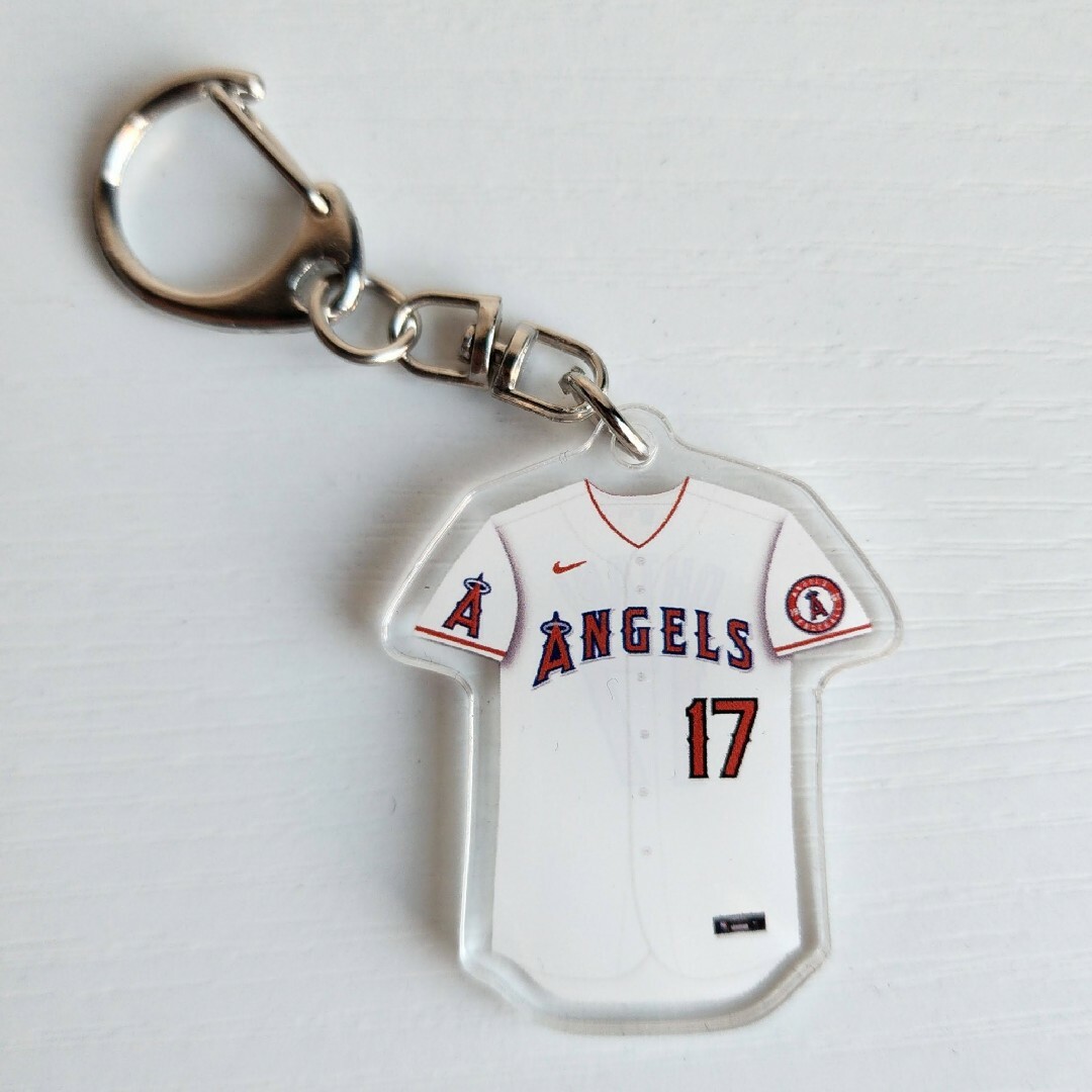 新品　MLB　ロサンゼルス エンゼルス　野球　ユニフォームキーホルダー　大谷翔平 スポーツ/アウトドアの野球(記念品/関連グッズ)の商品写真