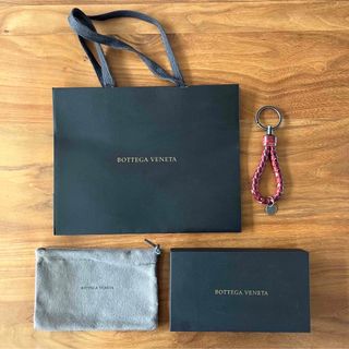 ボッテガヴェネタ(Bottega Veneta)のボッテガ・ヴェネタ キーリング (レッド) 箱、袋付き(キーホルダー)