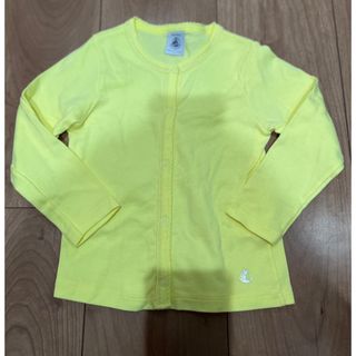 プチバトー(PETIT BATEAU)のプチバトー　86cm イエロー　カーディガン(カーディガン/ボレロ)