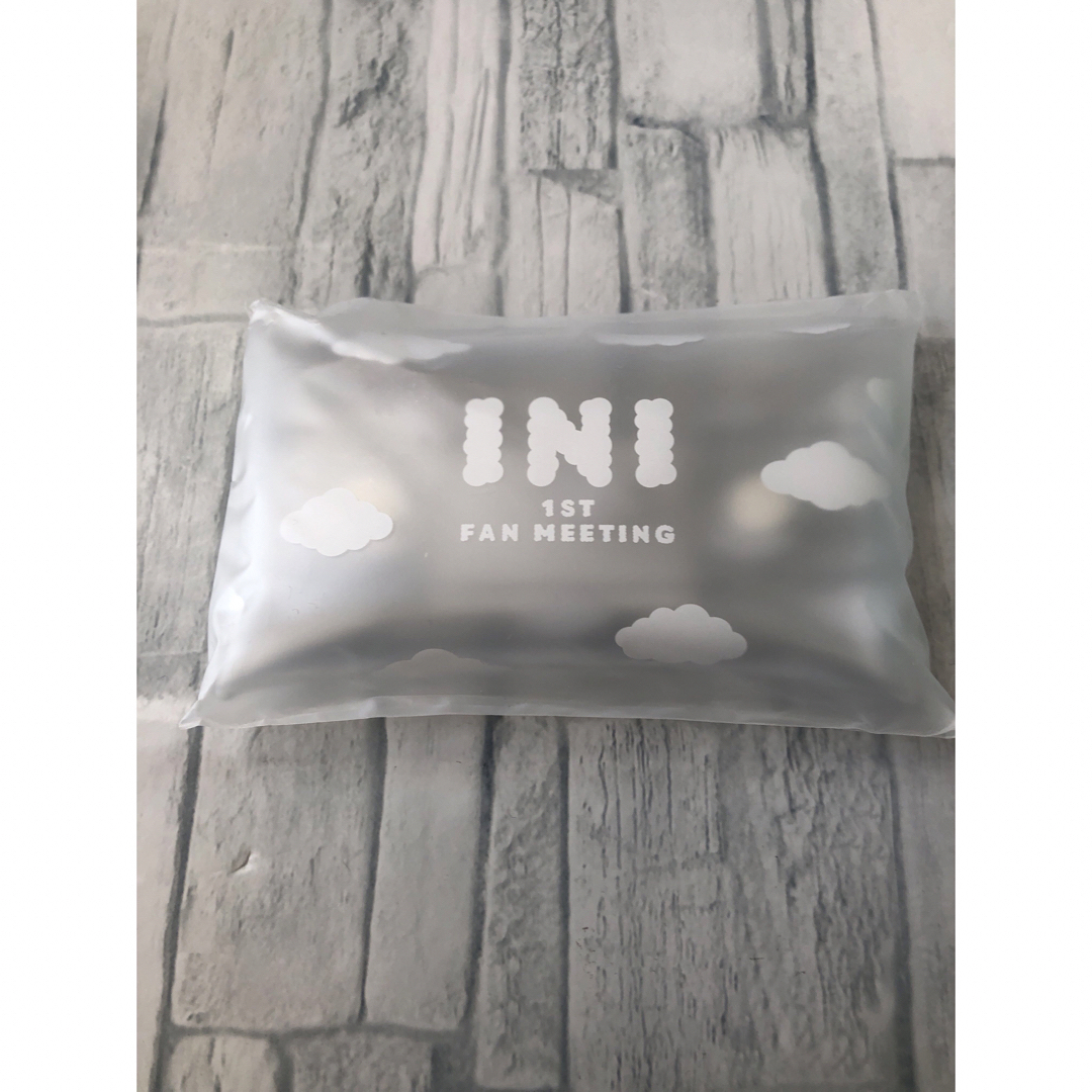 お得なまとめ売り INI グッズ INI専用箱で送ります お得なまとめ売り INI グッズ INI専用箱で送ります