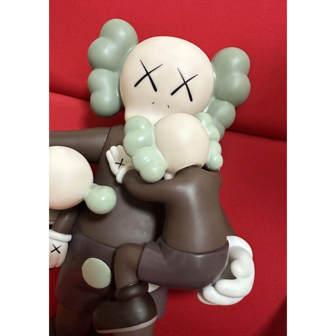 KAWS モチーフ フィギュア エンタメ/ホビーのフィギュア(その他)の商品写真