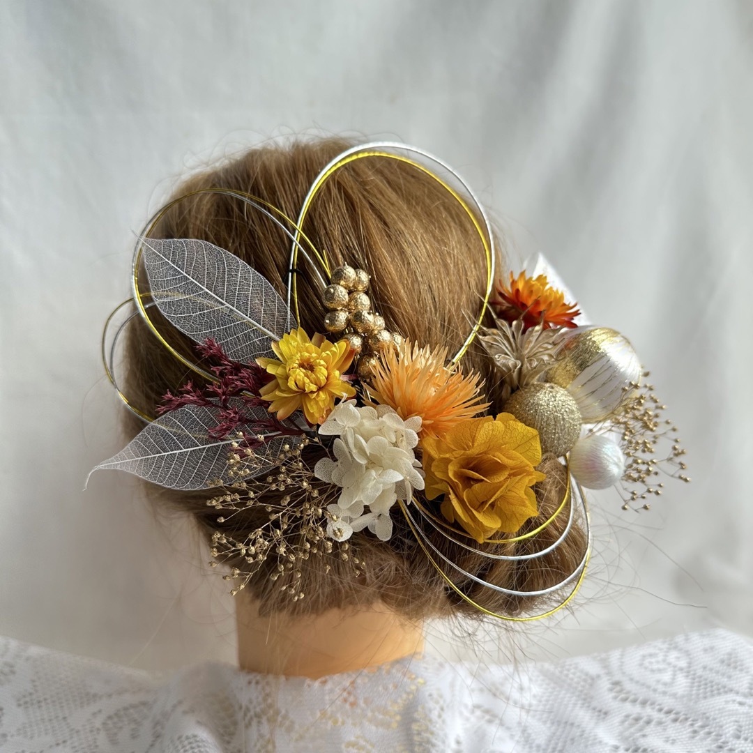 ドライフラワー髪飾り　水引　金箔シート　和リボン　結婚式　成人式　卒業式 ハンドメイドのアクセサリー(ヘアアクセサリー)の商品写真