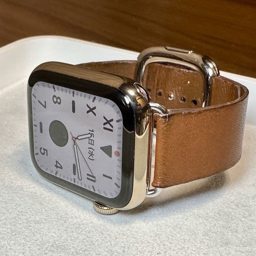 Apple Watch(アップルウォッチ)のApple Watch Series 6 40mm Gold ステンレス スマホ/家電/カメラのスマートフォン/携帯電話(その他)の商品写真